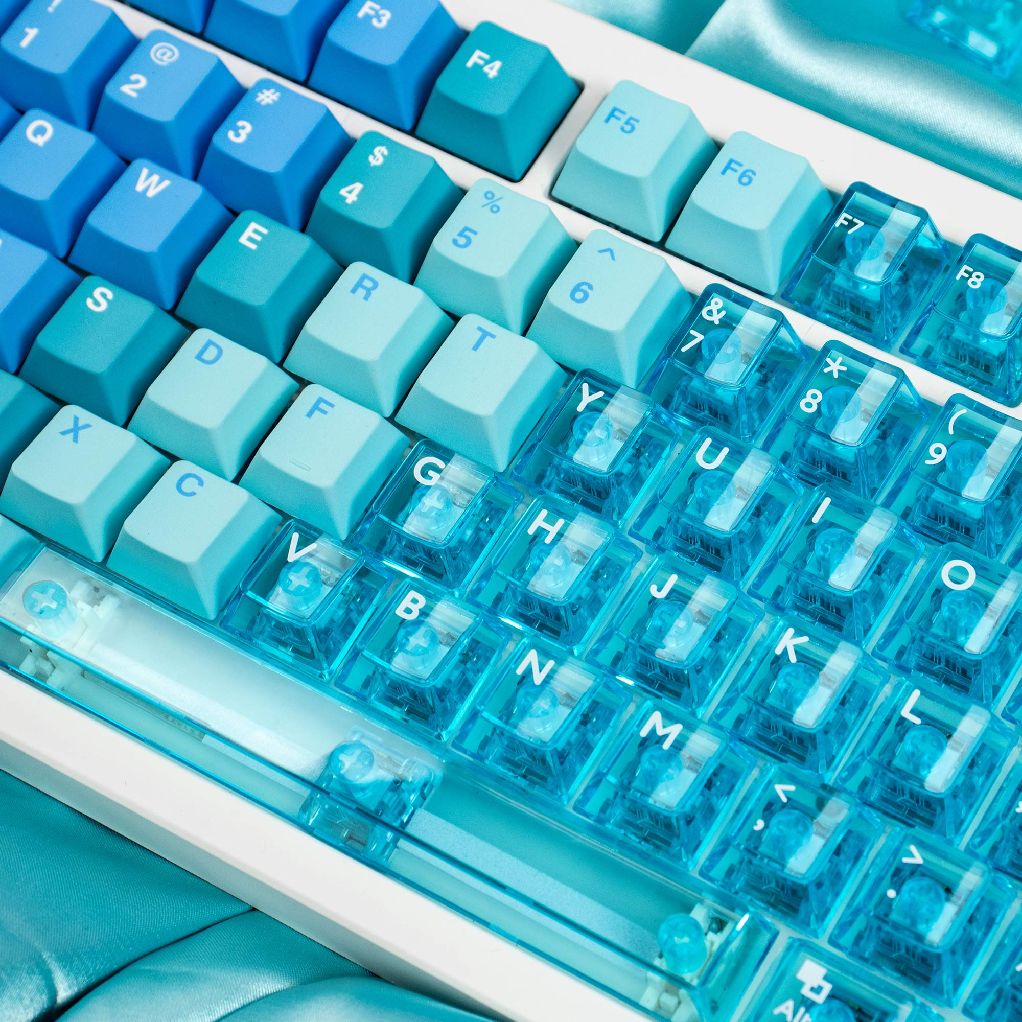Hawaii Snow Mountain R2 Keycaps – PBT & PC (207 Keys)